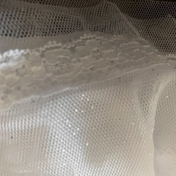 Baby size 3-6 Month Dress - Picture 5 of 6